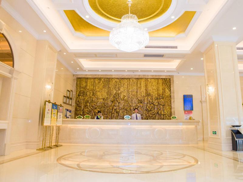 Vienna Classic Hotel Qingyuan Taihe Ancient Cave Scenic Area Екстериор снимка