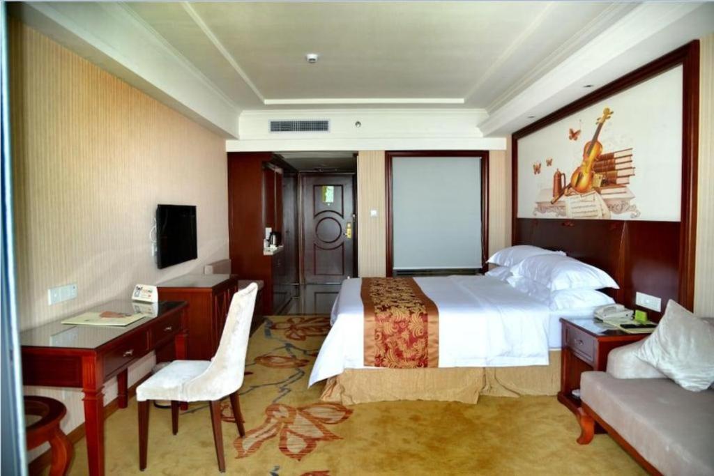 Vienna Classic Hotel Qingyuan Taihe Ancient Cave Scenic Area Екстериор снимка